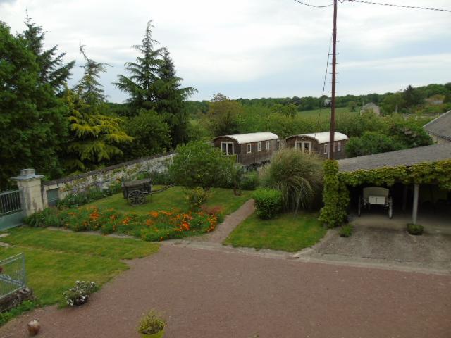 Villa Les Roulottes De Cuzay Roiffé Exterior foto